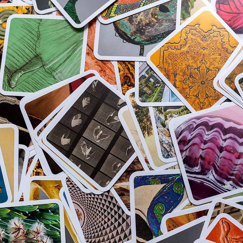 OuiSi x Getty: 210 Art Cards with Creative Games - OuiSi